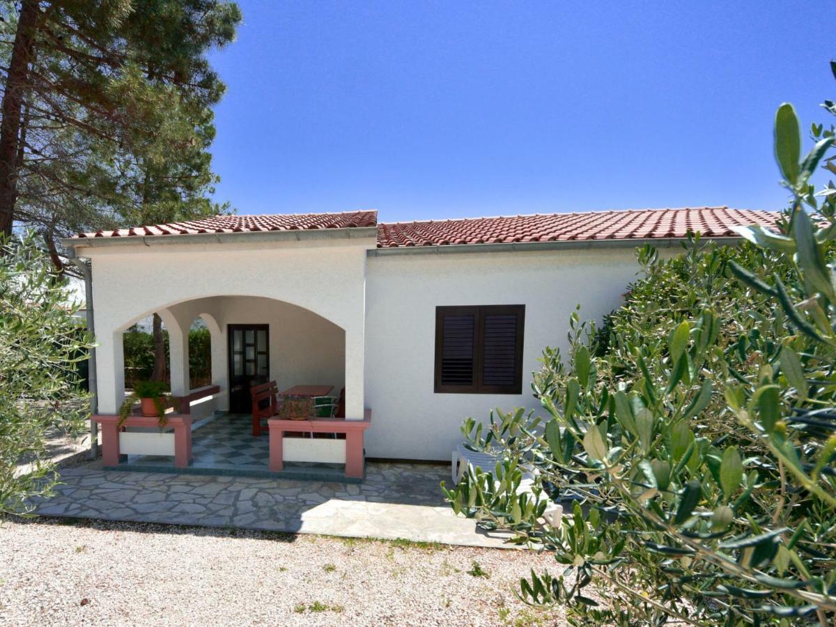 Holiday Home Ana-2 By Interhome Vir Luaran gambar
