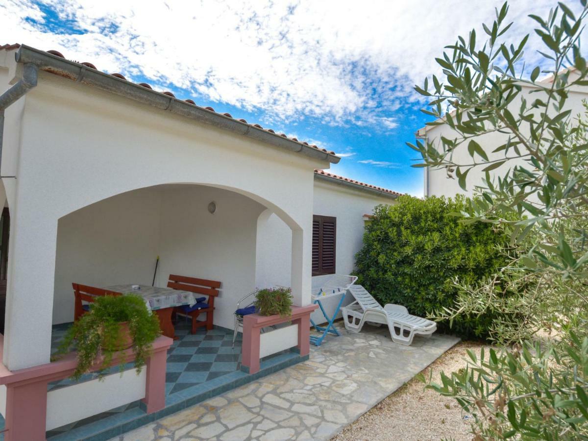 Holiday Home Ana-2 By Interhome Vir Luaran gambar